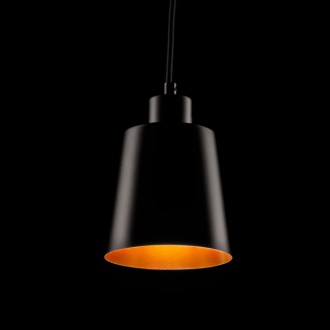 Lampa wisząca potrójna na plafonie czarna stożek czarno złoty