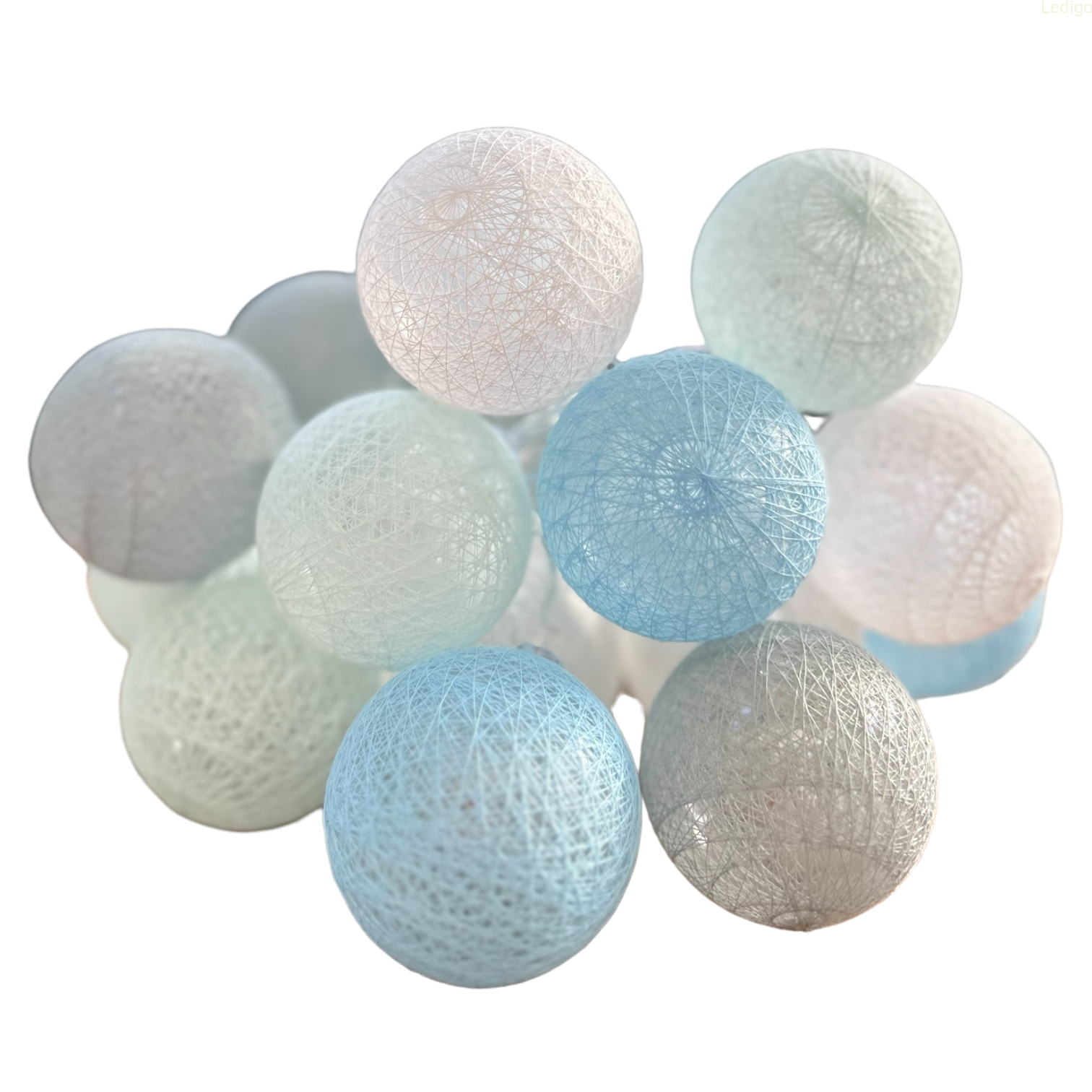 cotton balls ledigo kule lampki.PNG