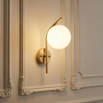 Kinkiet złoty Milano Moonlight mleczna kula 