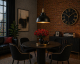 Lampa Rustic czarna w salonie - z różami.png