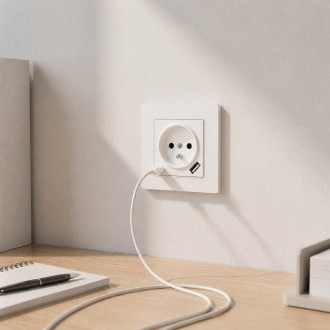 Gniazdo USB + USB-C z ramką z tworzywa PC z uziemieniem białe Loft Line  