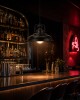 Lampa loft metalowa czarna nad bar.jpg